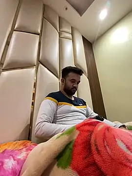 Snapshot of BengaliBabu_Rohan chatting on December 2024 11:33:02 AM BengaliBabu Rohan online show from December 2024 11:33:02 AM