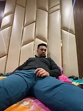 Snapshot of BengaliBabu_Rohan chatting on January 2025 04:00:01 PM BengaliBabu Rohan online show from January 2025 04:00:01 PM