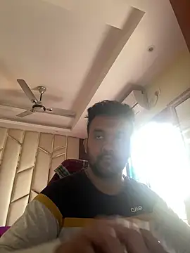 Snapshot of BengaliBabu_Rohan chatting on January 2025 06:04:01 AM BengaliBabu Rohan online show from January 2025 06:04:01 AM