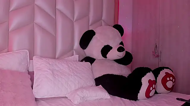 AlhanaRose online show from February 2025 02:25:01 AM