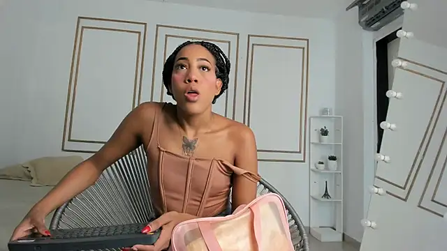 flavia cruz online show from September 2025 07:37:01 PM