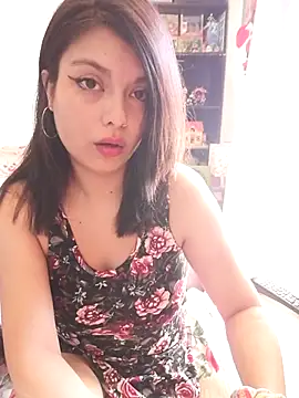 mia  katt online show from February 2025 06:49:02 PM