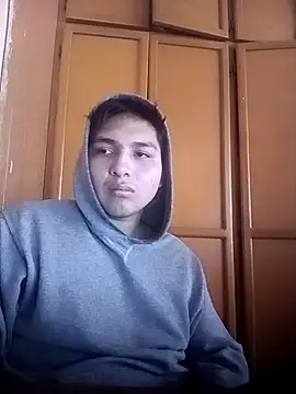 Snapshot of LoganFinds chatting on October 2025 03:13:02 PM LoganFinds online show from October 2025 03:13:02 PM