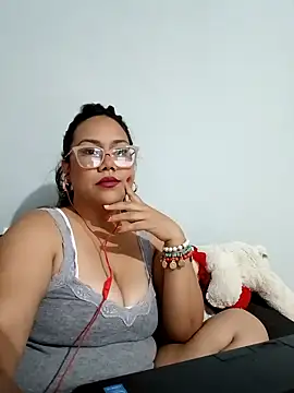 Snapshot of rainhavenus2024 chatting on January 2025 09:57:02 PM rainhavenus2024 online show from January 2025 09:57:02 PM