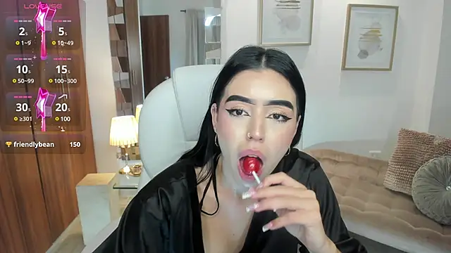 Snapshot of zoee_jackson chatting on January 2025 10:08:02 PM zoee jackson online show from January 2025 10:08:02 PM