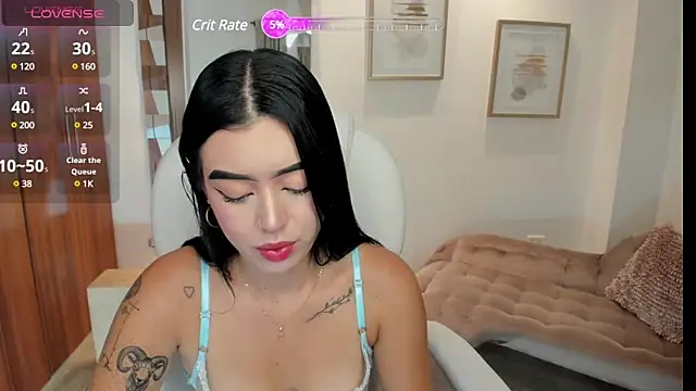 Snapshot of zoee_jackson chatting on January 2025 06:44:01 PM zoee jackson online show from January 2025 06:44:01 PM