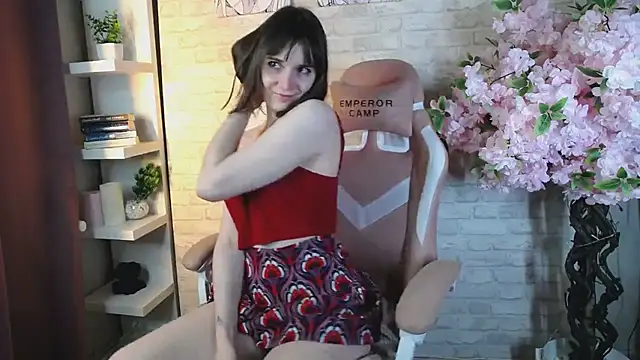 ManuTaya online show from February 2025 04:17:02 PM