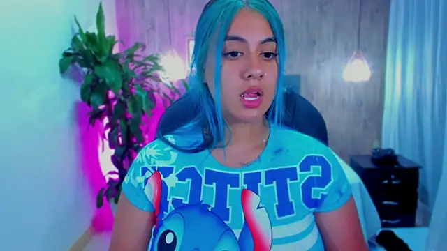 Xisu  online show from December 2024 07:18:02 AM