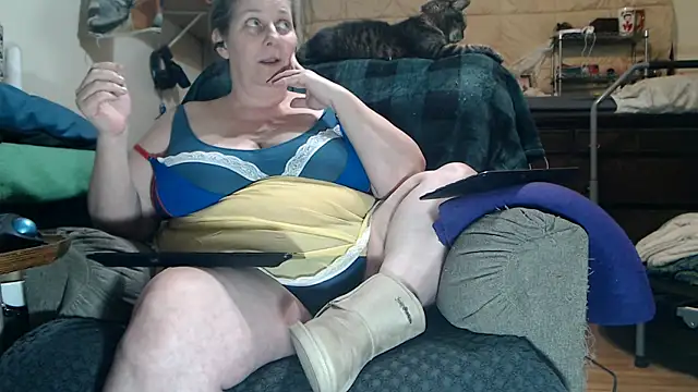 ladyscarlotta online show from February 2026 10:28:01 PM