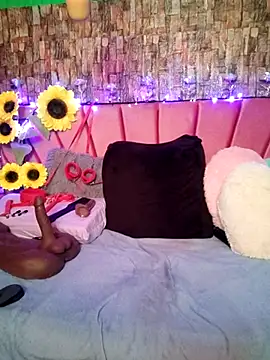 Snapshot of Isabelle_Lov18 chatting on February 2025 08:06:02 AM Isabelle Lov18 online show from February 2025 08:06:02 AM