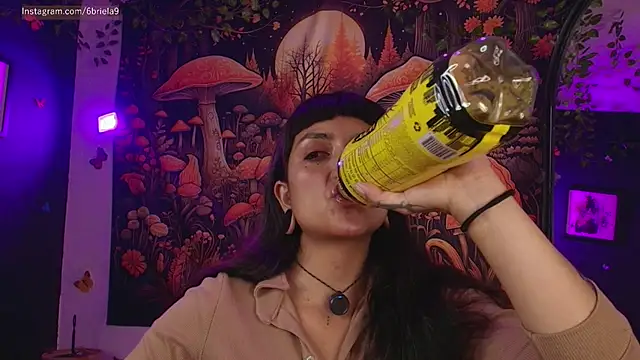 6Briela9  online show from April 2026 06:25:01 AM