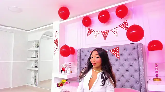 HaileeRoberts online show from September 2025 01:13:02 PM