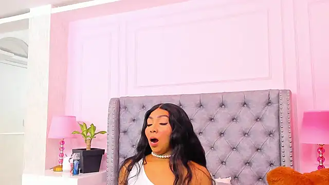 HaileeRoberts online show from January 2026 12:30:01 PM