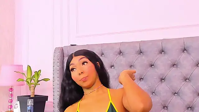 HaileeRoberts online show from January 2026 01:04:01 PM