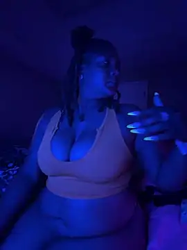 Snapshot of Naughty4Gifters27 chatting on June 2026 04:43:02 AM Naughty4Gifters27 online show from June 2026 04:43:02 AM