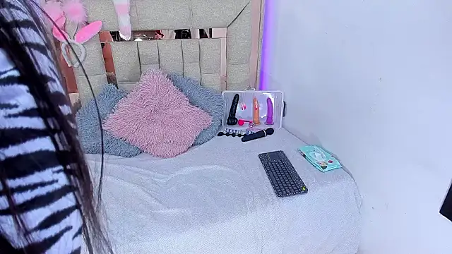 melody bonnet online show from March 2026 07:15:01 AM