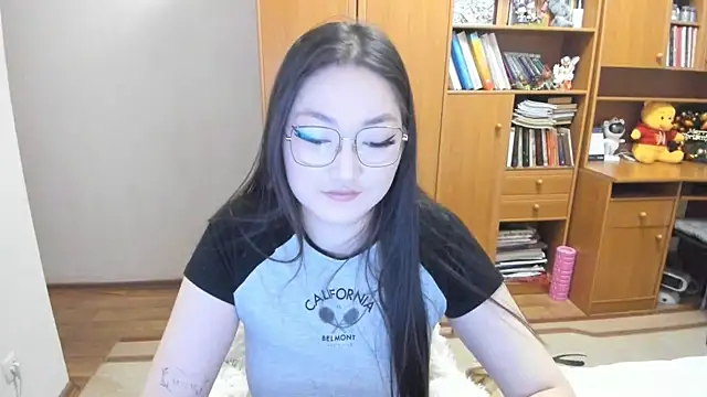 Snapshot of nliki4506 chatting on December 2024 05:36:02 PM nliki4506 online show from December 2024 05:36:02 PM