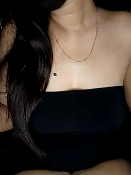 Ms Neera online show from April 2026 07:52:01 PM