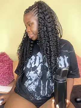 DarkBerry87 online show from March 2025 01:41:01 PM