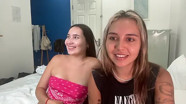 Snapshot of domDani_subMay chatting on March 2026 10:21:01 AM domDani subMay online show from March 2026 10:21:01 AM