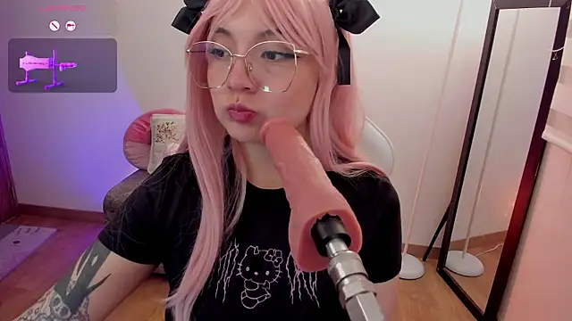 Snapshot of Hannya_moon chatting on May 2026 05:30:02 PM Hannya moon online show from May 2026 05:30:02 PM