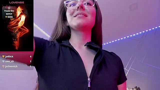 Snapshot of Ich_Bin_Julia chatting on December 2024 07:43:02 PM Ich Bin Julia online show from December 2024 07:43:02 PM