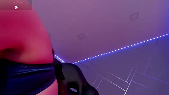 Snapshot of Ich_Bin_Julia chatting on February 2025 06:37:02 PM Ich Bin Julia online show from February 2025 06:37:02 PM