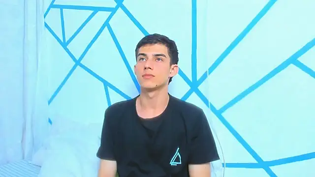 liam scott77 online show from February 2025 09:06:02 PM