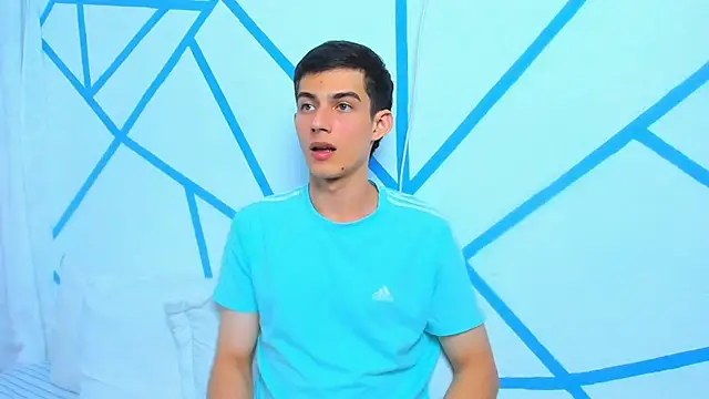 liam scott77 online show from February 2025 02:05:01 PM