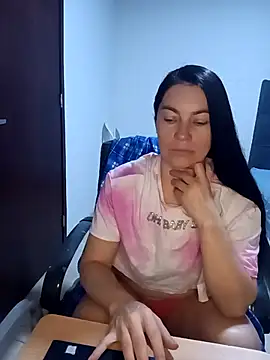 renata hot1 online show from February 2025 01:13:02 AM