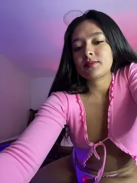 Snapshot of cristina1800 chatting on June 2026 04:27:01 AM cristina1800 online show from June 2026 04:27:01 AM