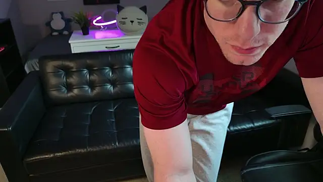 BlueEyedTallGuy94 online show from January 2026 12:03:01 AM