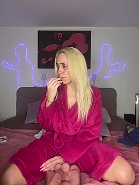 Snapshot of LunaSky_Official chatting on February 2026 07:48:01 PM LunaSky Official online show from February 2026 07:48:01 PM