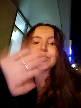 Snapshot of LineaDemie chatting on October 2025 07:13:01 PM LineaDemie online show from October 2025 07:13:01 PM