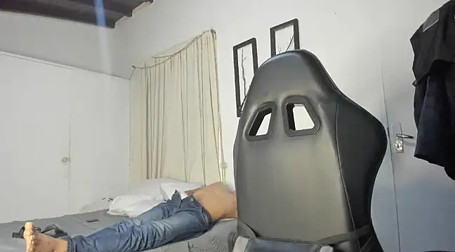 miguel hz online show from February 2025 04:14:02 AM