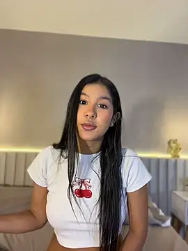 Snapshot of Aida_moreno chatting on May 2026 11:59:02 AM Aida moreno online show from May 2026 11:59:02 AM