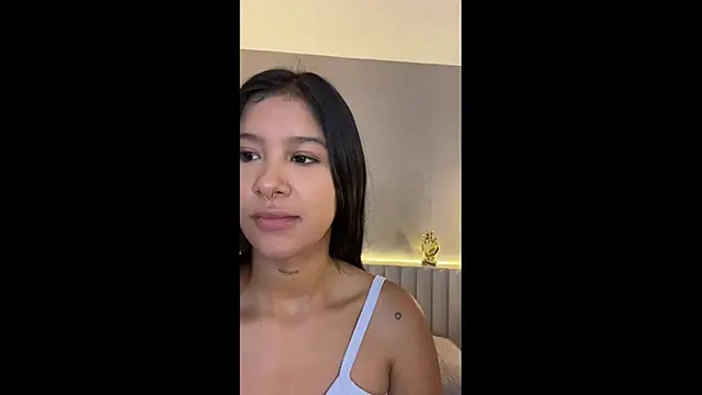 Snapshot of Aida_moreno chatting on May 2026 11:42:02 AM Aida moreno online show from May 2026 11:42:02 AM