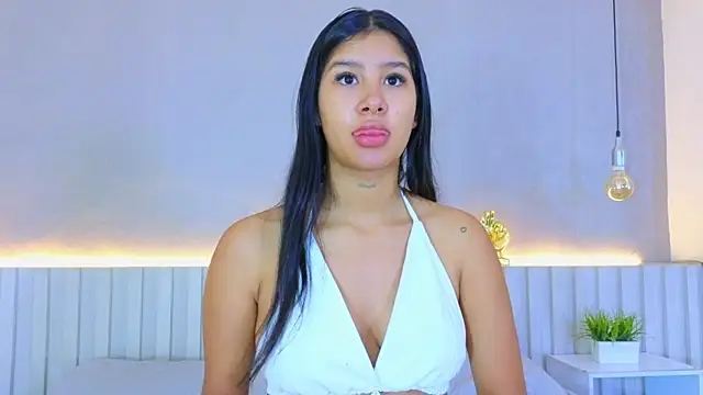 Snapshot of Aida_moreno chatting on May 2026 11:39:02 AM Aida moreno online show from May 2026 11:39:02 AM