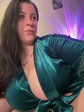 Evelinia online show from November 2025 03:23:02 PM