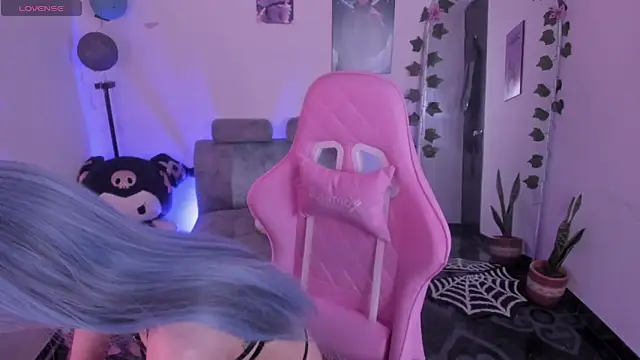 Snapshot of cami_mila9 chatting on October 2025 09:15:02 PM cami mila9 online show from October 2025 09:15:02 PM