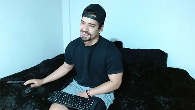 Ian Daviz online show from November 2025 03:49:02 AM