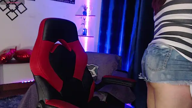 Scarlette thoms online show from November 2025 11:18:02 PM