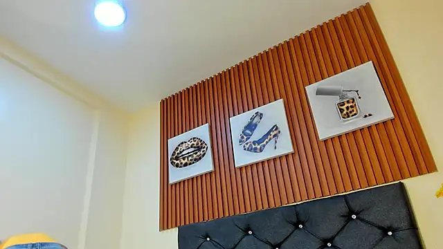 Zoe pss online show from November 2025 07:35:01 PM