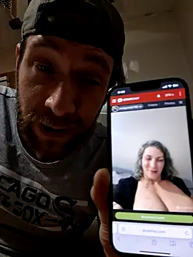 Snapshot of SmokingSloth chatting on February 2026 12:44:01 AM SmokingSloth online show from February 2026 12:44:01 AM