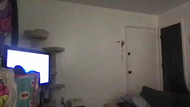Snapshot of SpunCandy chatting on May 2026 05:03:02 AM SpunCandy online show from May 2026 05:03:02 AM