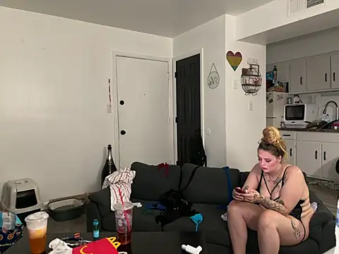 Snapshot of SpunCandy chatting on July 2026 02:38:01 AM SpunCandy online show from July 2026 02:38:01 AM