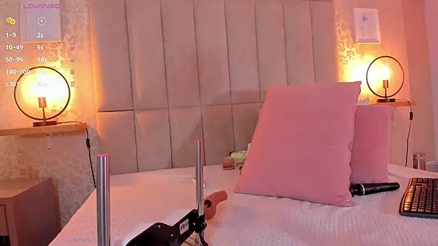 Amy-Saenz online show from April 2026 04:33:02 PM