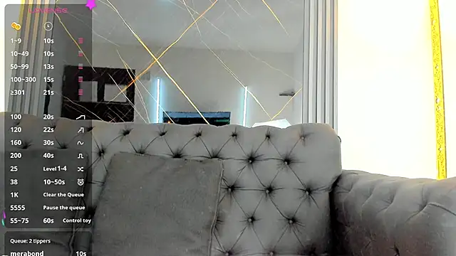 EvaaLovia1 online show from October 2025 01:11:01 PM