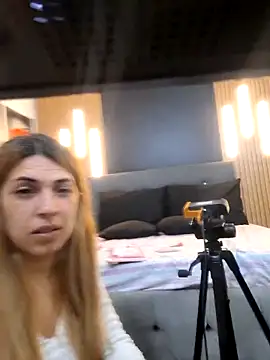 Snapshot of EvaaLovia1 chatting on February 2026 01:34:01 PM EvaaLovia1 online show from February 2026 01:34:01 PM