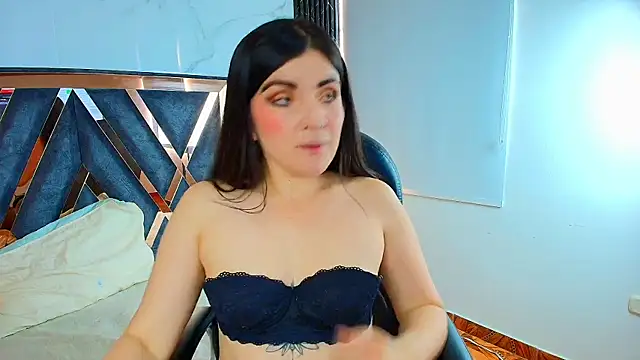 Snapshot of Amara_vega chatting on October 2025 12:26:02 PM Amara vega online show from October 2025 12:26:02 PM